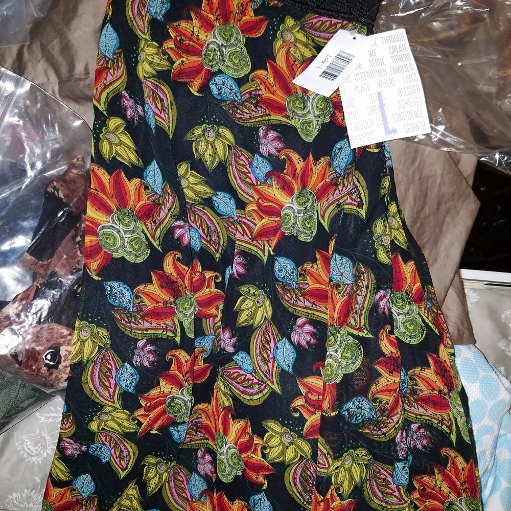 New lularoe Lola skirt large rare htf print BNWT